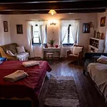 Apartamento Main Road Seven *