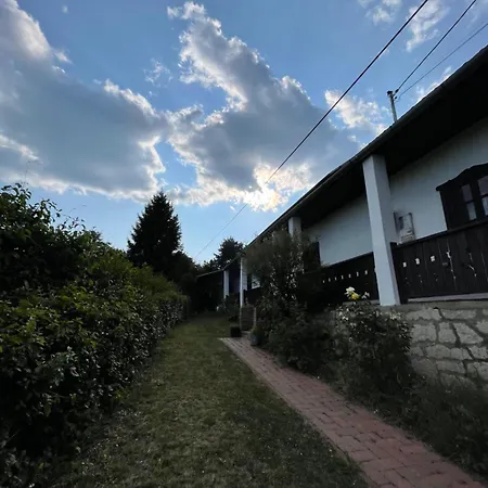 Main Road Seven Vendeghaz Fuzerradvany