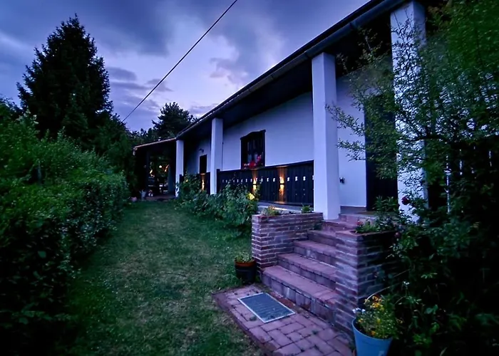Apartment Main Road Seven Fuzerradvany